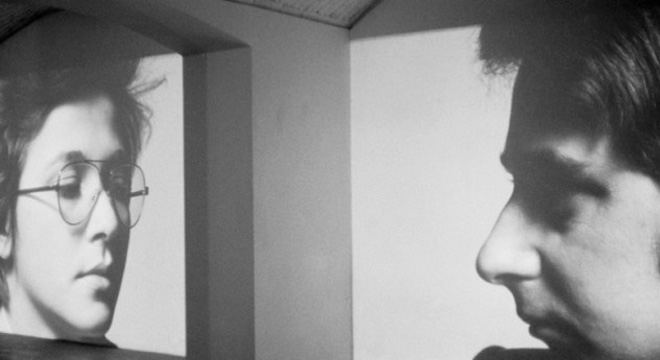 Clara and Dario, 1975. Proyección continua de imágenes con narración sincronizada de audio. Vista de la instalación, Studio Marconi, Milán.