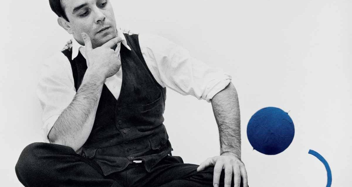 Yves Klein, el artista azul que quiso levitar